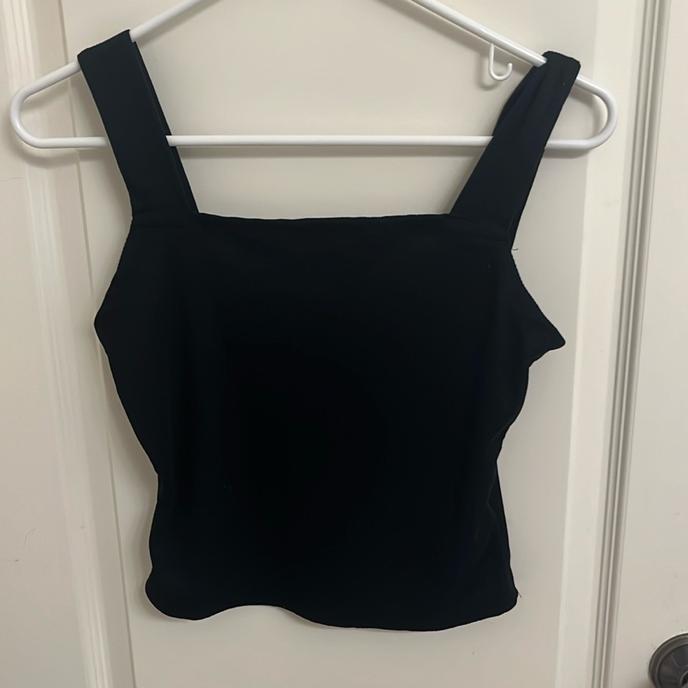 Black square neck tank top